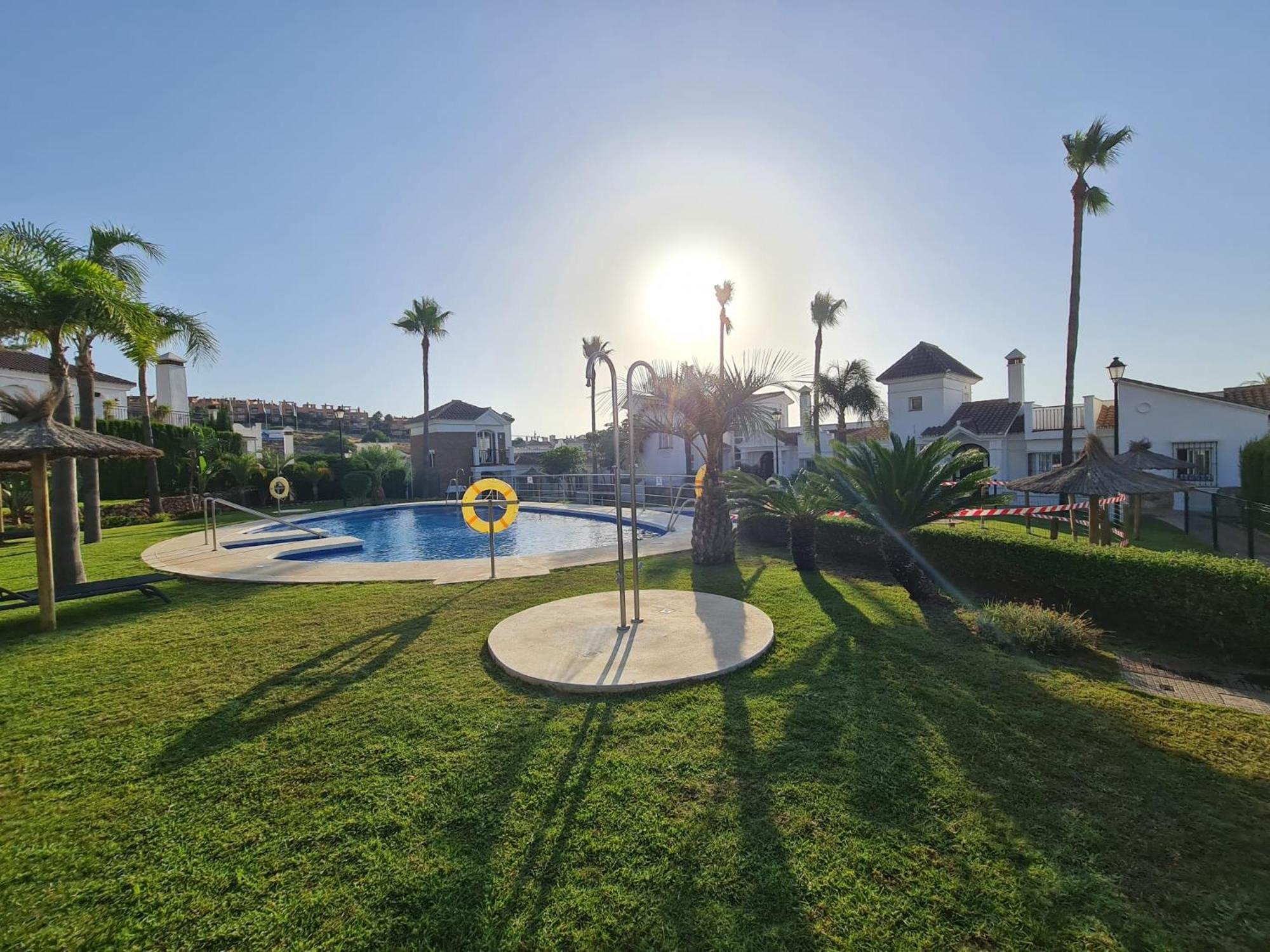 Sun & Palms - Cozy Flat In Quiet Neighbourhood With A Great Pool Area Apartment Malaga Exterior photo